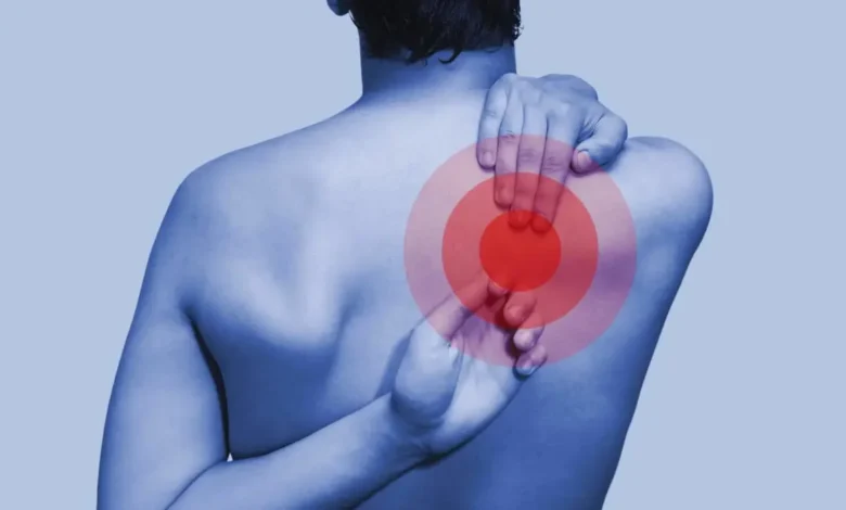 bıçak saplanır gibi sağ sırt ağrısı