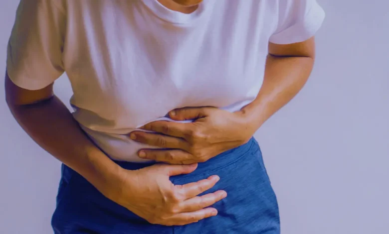 kıvrandıran mide ağrısı