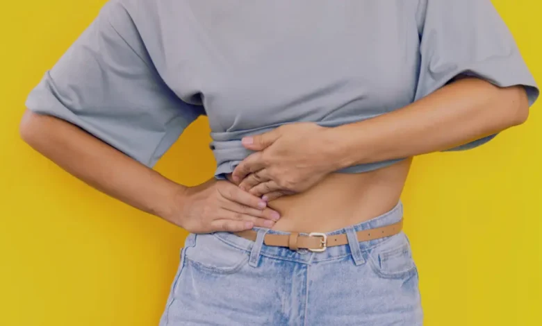 sağ kaburga altında bastırınca ağrı