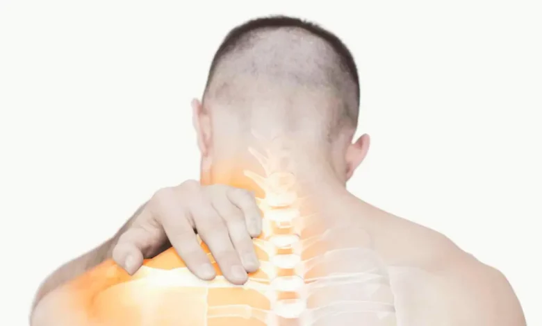 sırtın sol üst tarafında ağrı