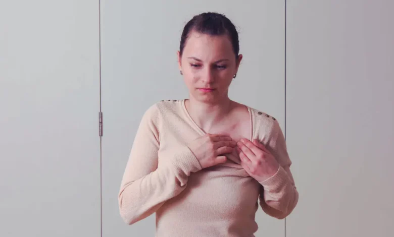 sol göğsün üst kısmında ağrı