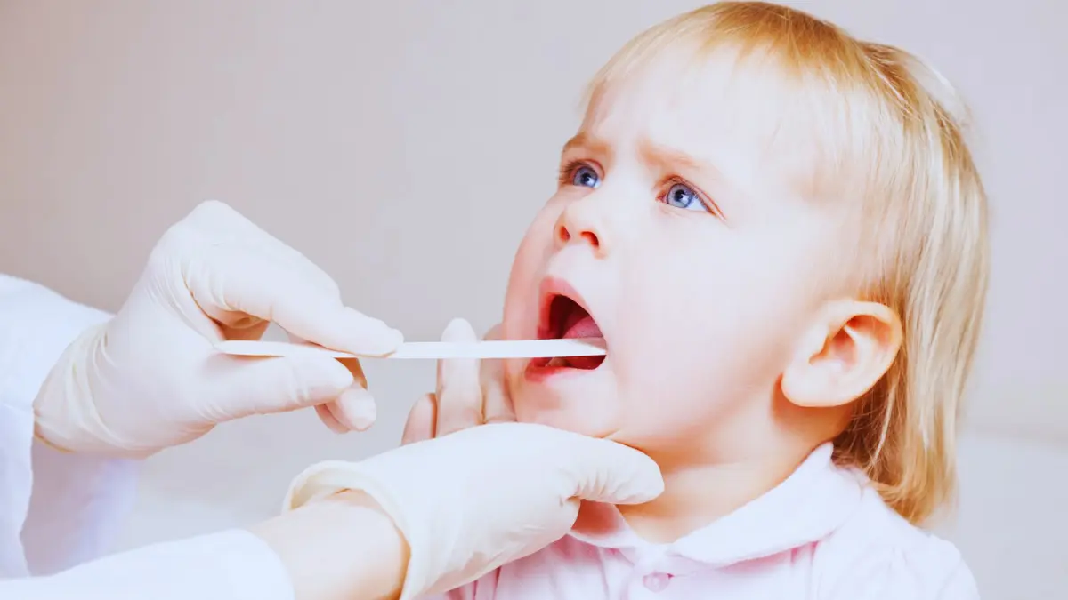 çocuklarda boğaz ağrısı