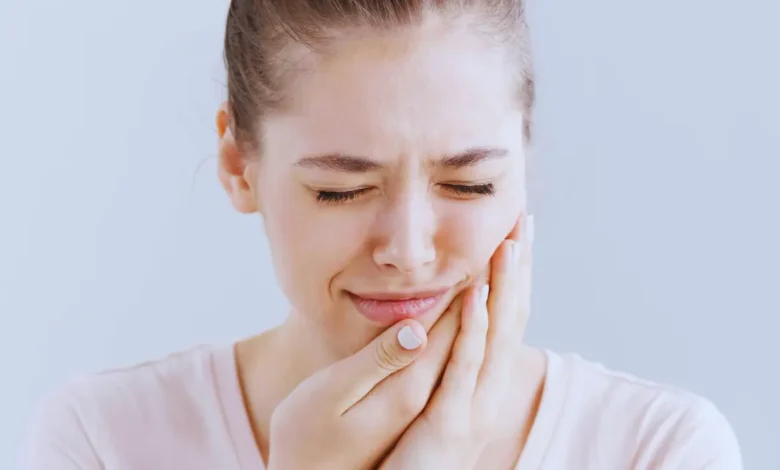 çene eklemi ağrısı