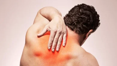 omuz ve sırt ağrıları için hangi doktora gidilir