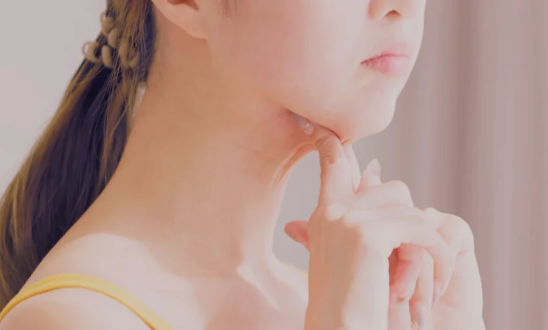 çene altında şişlik ve ağrı